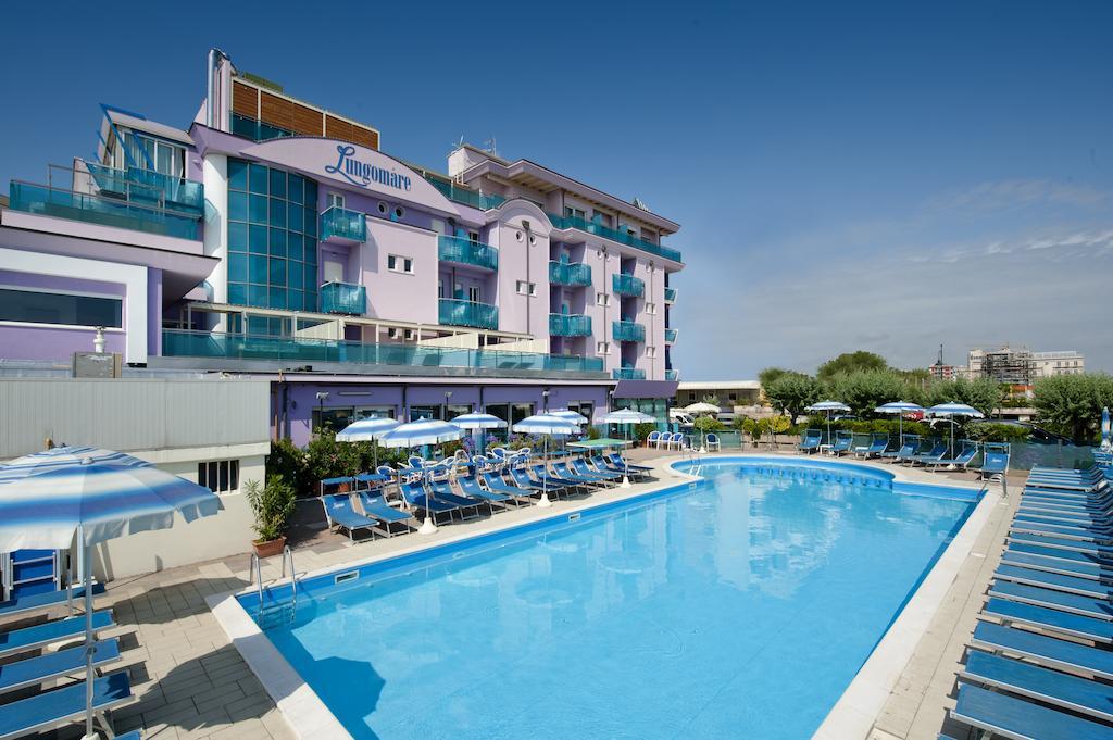 Hotel Lungomare Cesenatico Buitenkant foto